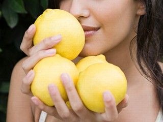 Smell Lemons