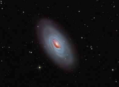 galáxia M64