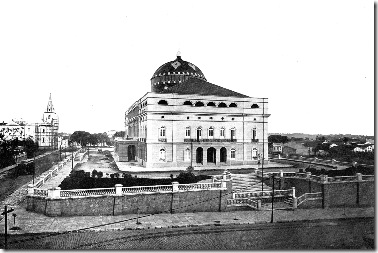 Teatro Amazonas (vista da Av. Eduardo Ribeiro)<br />Fonte: Álbum do Amazonas 1901-1902<br />Coleção: Jorge Herrán