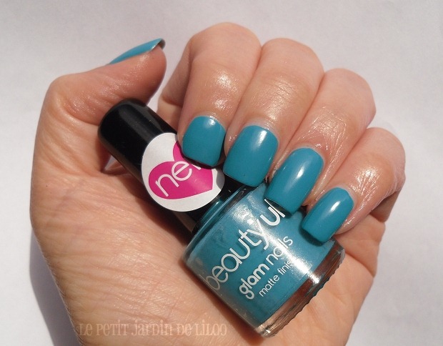 12-beauty-uk-nail-polish-candy-collection-gobstopper-review-swatch 12-beauty-uk-nail-polish-candy-collection-gobstopper-review-swatch