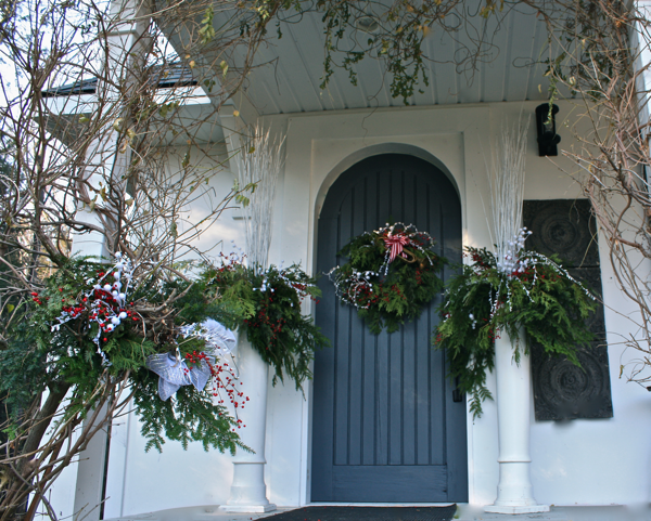 [front-door-holiday-decor-3%255B3%255D.png]