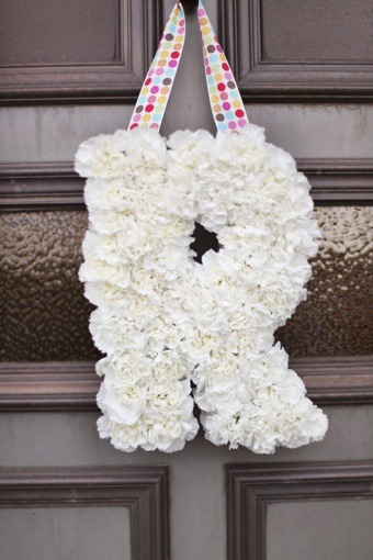 [Letters-made-of-flowers-cori-cook6.jpg]