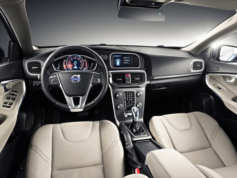 [volvo-v40filtracion13%255B3%255D.jpg]