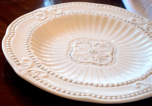 [Alex%2520photos%2520%2526%2520Bling%2520White%2520Pumpkin%2520Tablescape%25201613%255B3%255D.jpg]