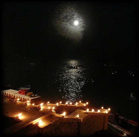 5201529166_f6fe77768f_z Luna llena en el templo de Shiva