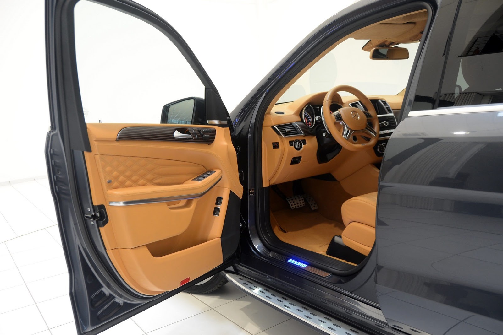 [Brabus-Mercedes-GL-17%255B2%255D.jpg]