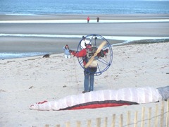 11.2011 Mayflower Beach dennis man ready to take off3