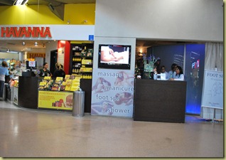 006 Sweets and massage side by side at Sao Paulo Airport 26.11.2012 21-14-28