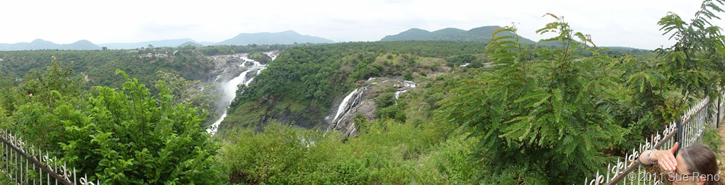 [SueReno_Shivanasamudra-Falls-121%255B1%255D.jpg]