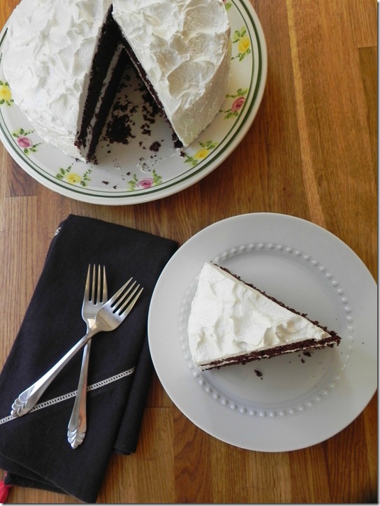 hershey's-perfectly-chocolate-cake-with-fluffy-white-icing-4 hershey's-perfectly-chocolate-cake-with-fluffy-white-icing-4