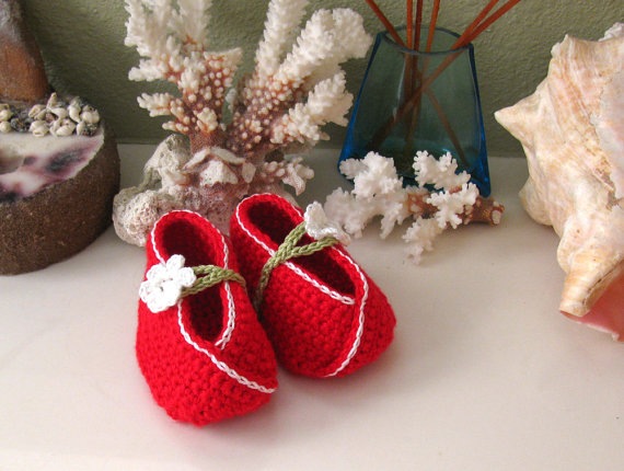 [stitches%2520by%2520julie%2520slippers%255B2%255D.jpg]