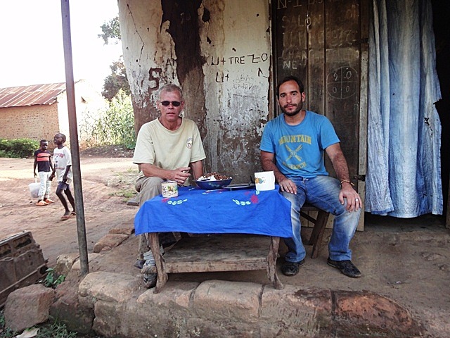 [Juba-Yei-Sudo---Aba-Congo-Julho-2011.jpg]