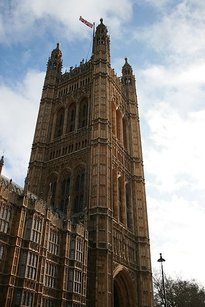 [400px-Victoria_Tower_from_Old_Palace%255B1%255D.jpg]