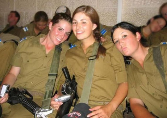 [hottest-female-soldiers-13%255B2%255D.jpg]