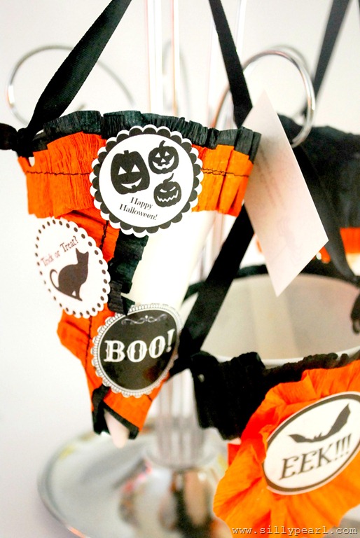 [HalloweenTreatCones10%255B4%255D.jpg]
