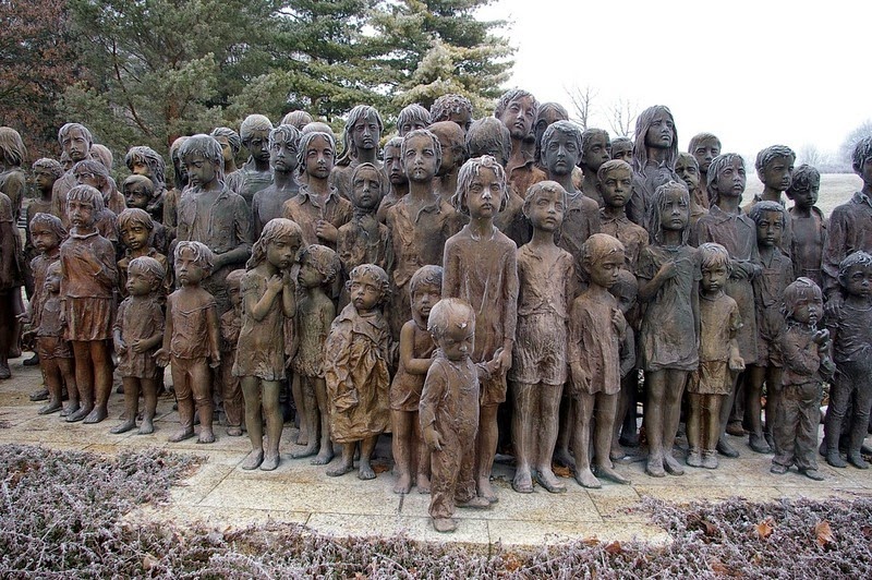 children-lidice-4