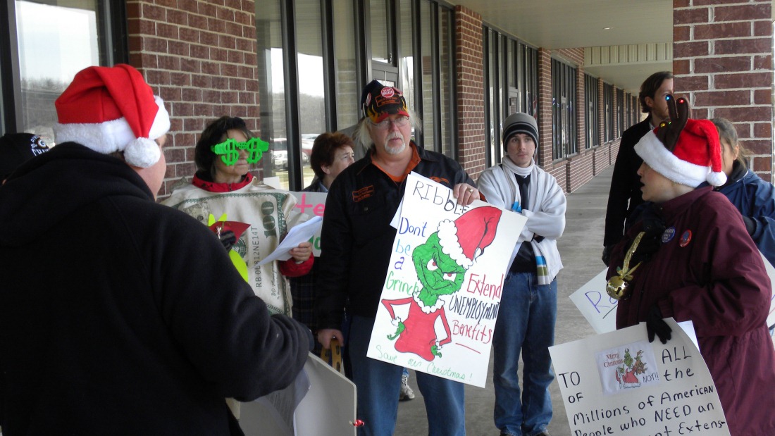 [Ribble%2520Protest%2520in%2520GB%2520DEc%252021%252011%2520%252821%2529_20111221_093compressed%255B2%255D.jpg]