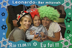 Fotos do evento Leonardo - 13.08.11. Foto numero 33 da Social Click Fotografia Digital, do Rio de Janeiro, RJ, que faz fotos divertidas, fotos malucas, fotos com fantasias, fotos na hora, fotografia maluca, fotografia divertida com molduras personalizadas. fotos divertidas malucas foto maluca animadas animado rj rio de janeiro divertida fantasia animada noivos fotografo casamento fotografa para debutantes
