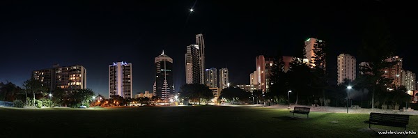 _pano_surfers_paradise.jpg