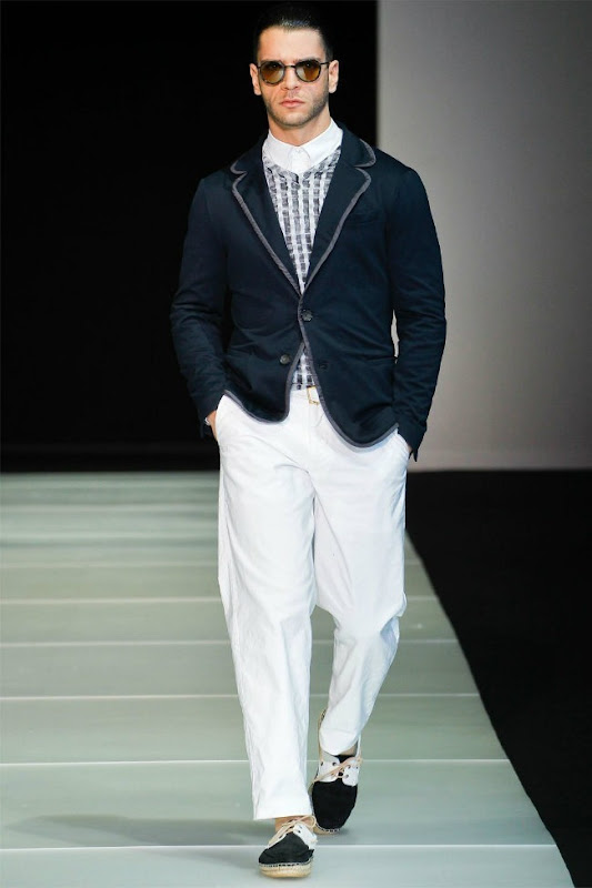Milan Fashion Week Primavera 2012 - Giorgio Armani (8)