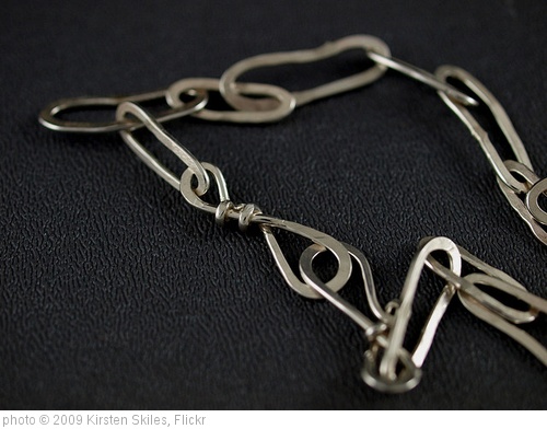 'forged link chain (5)' photo (c) 2009, Kirsten Skiles - license: http://creativecommons.org/licenses/by-nd/2.0/