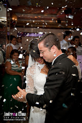 Fotos do evento Casamento Nívia e Daniel. Foto numero 29 do estudio L&D Producoes, do Rio de Janeiro, RJ. Andressa Lima e equipe fazem fotos de casamento (fotografias de casamentos), fotos de making-of (making of de noiva), fotos de eventos sociais, fotos de casal (ensaios fotograficos de e-session), videos de casamento (filmagem de casamentos), videos de making-of e videos de eventos sociais. Fotojornalismo e videojornalismo no Rio de Janeiro, RJ. fotos casamento rio de janeiro fotografias casal rj foto eventos noiva ensaio fotografico galeria noivas fotografo evento casar retrato fotografía modelos casamentos fotografos bolos para convite ver festas books modelo