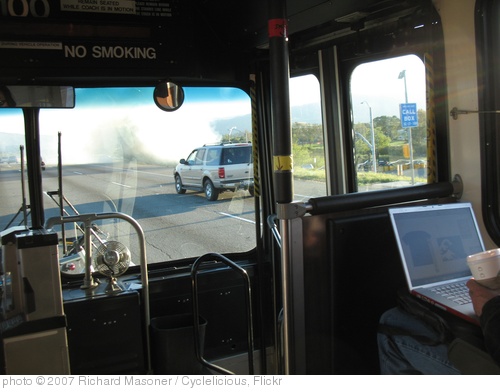 'Roadside fire' photo (c) 2007, Richard Masoner / Cyclelicious - license: http://creativecommons.org/licenses/by-sa/2.0/