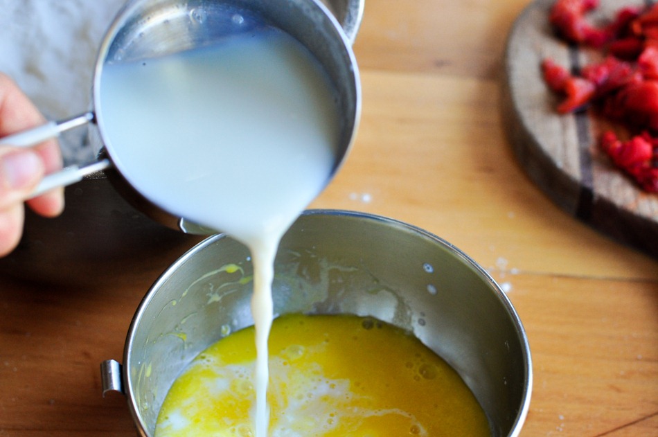 [basil%2520feta%2520pepper%2520muffins-5889%255B3%255D.jpg]