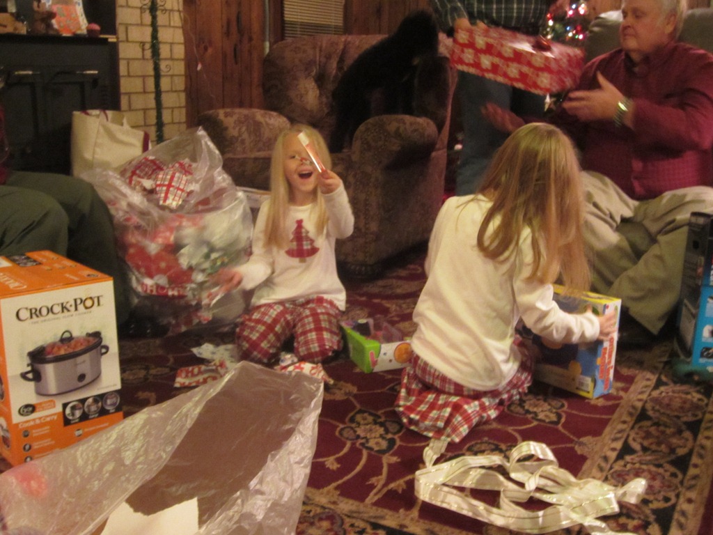 [Lauren%2520%2526%2520Emma%2520opening%2520gifts5%255B3%255D.jpg]
