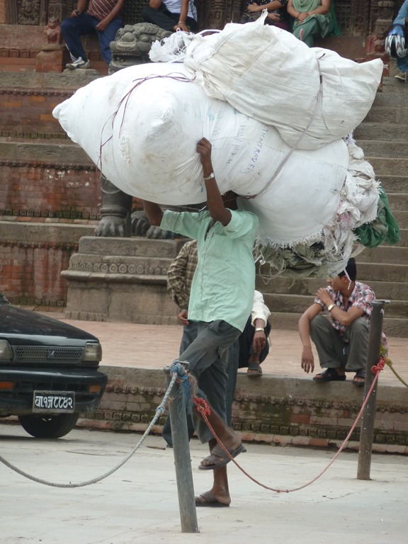[Nepal-Kathmandu-Street-Scene-July-20%255B56%255D.jpg]