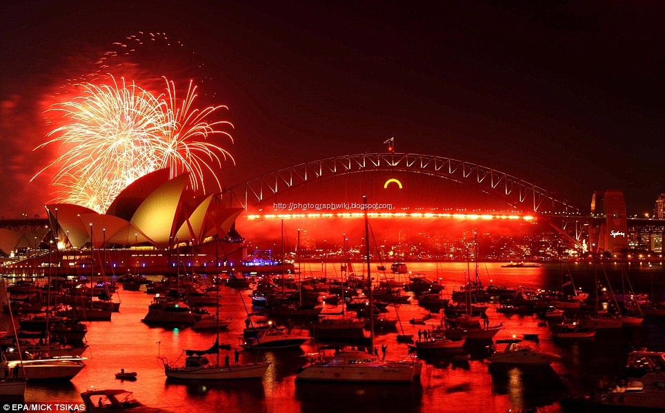 [A%2520red%2520hue%2520lights%2520up%2520the%2520sky%2520over%2520the%2520Sydney%2520Opera%2520House.%2520More%2520than%2520a%2520million%2520people%2520gathered%2520to%2520watch%2520and%2520then%2520celebrate%25202012%255B10%255D.jpg]