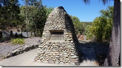 1770 - Cook's landing monument
