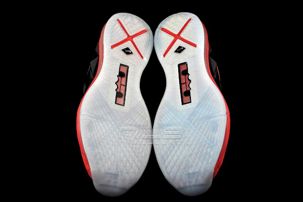The Showcase Nike LeBron X 8220Pressure8221