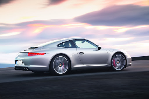 PORSCHE_991_04.jpg