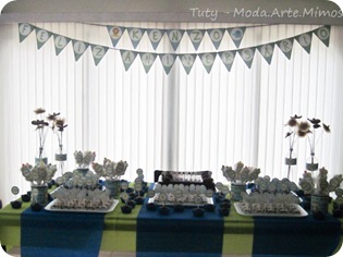 Mesa Níver do Kenzo 1 aninho Mesa Níver do Kenzo 1 aninho