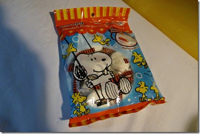lovely pack of marshmallow Snoopy & Woodstock