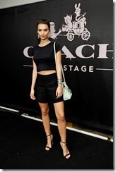 BEVERLY HILLS, CA - DECEMBER 11:  Actress Emily Ratajkowski attends Coach Rodeo Drive Store Cocktail on December 11, 2014 in Beverly Hills, California.  (Photo by John Sciulli/Getty Images for Coach)