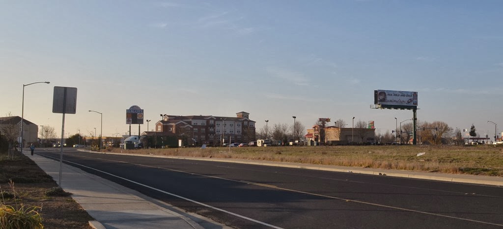 [DSC_0010%255B4%255D.jpg]