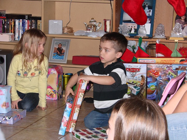 [Riley%2520Christmas%252011%2520028%255B3%255D.jpg]