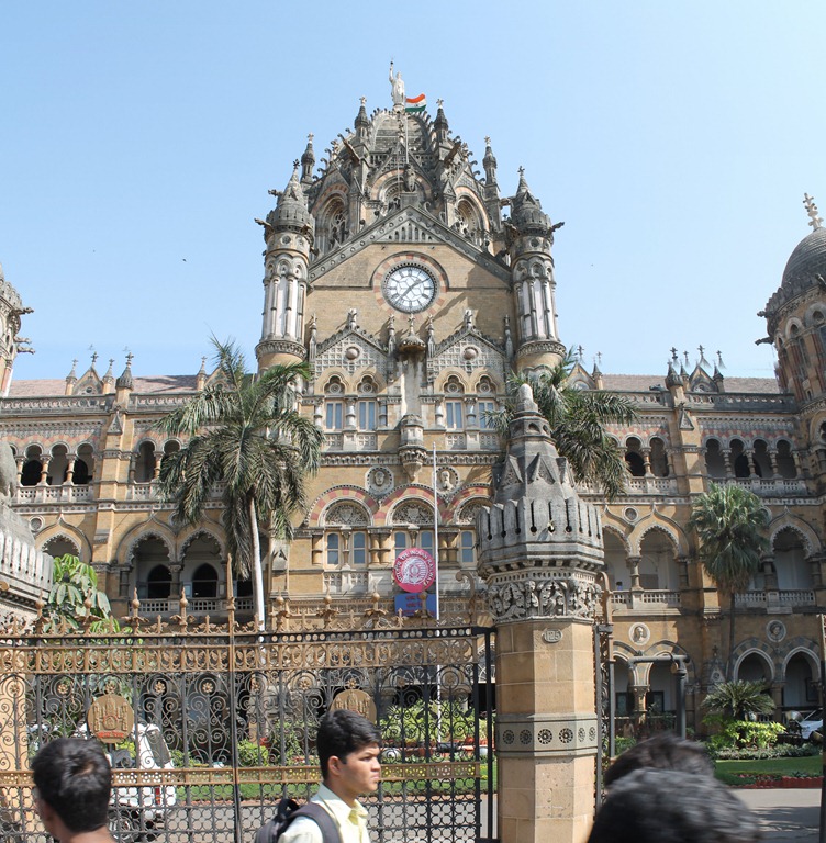 [Central-Station-Bombay3.jpg]