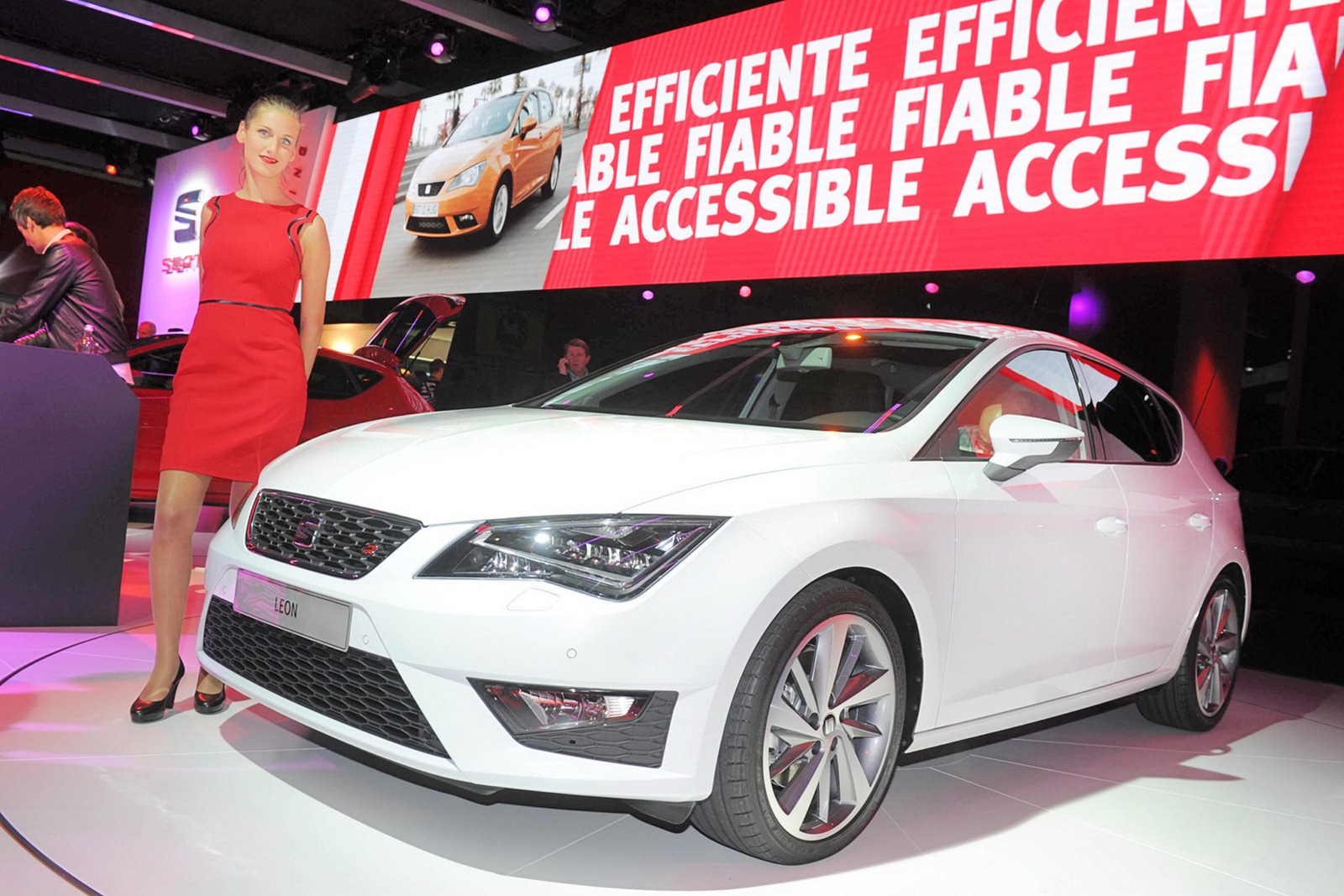 [SEAT-Leon-2013-7%255B2%255D.jpg]