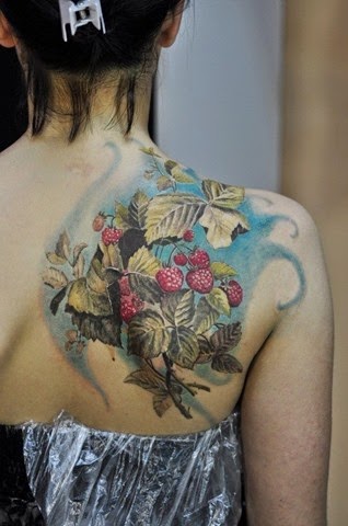 [Krasivye-tatuirovki-na-lopatkakh_Beautiful-tattoos-on-the-blades%2520%252820%2529%255B2%255D.jpg]