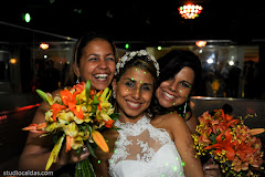 Fotos do evento Paty + Jonatas. Foto numero 0236 do Studio Caldas, do Rio de Janeiro, RJ. Lincoln Caldas e equipe fazem fotos de casamento (fotografias de casamentos), fotos de making-of (making of de noiva), fotos em estudio (ensaios fotograficos), fotos de casal (ensaios fotograficos de e-session), fotos de familia, videos de casamento (filmagem de casamentos), videos de making-of e clipes de casamento. Fotojornalismo e videojornalismo no Rio de Janeiro, RJ. fotos casamento rio de janeiro fotografias casal rj foto eventos familia noiva ensaio fotografico videos galeria noivas fotografo evento casar retrato fotografía vestidos gala fotografos com e madrinhas