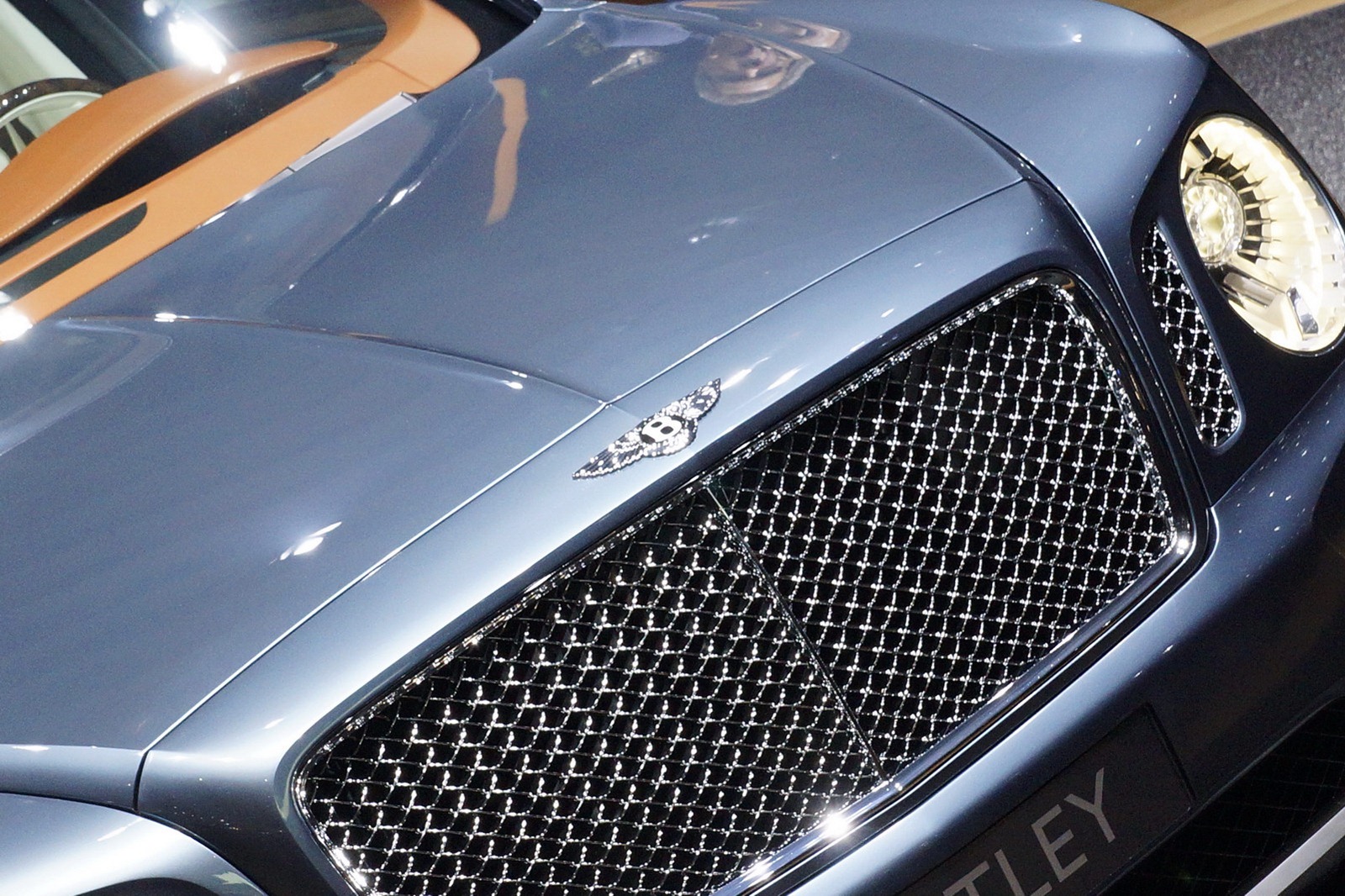 [Bentley-EXP-9-F-10%255B2%255D.jpg]