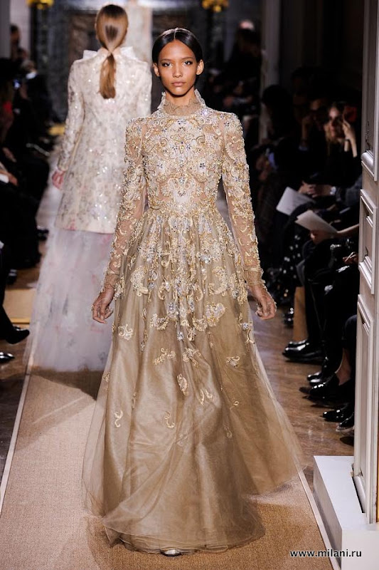 valentino-haute-couture-spring-2012-pfw88.jpg