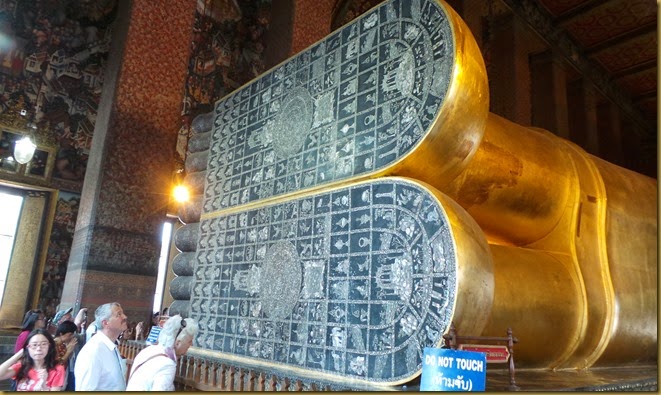 Bangkok-Wat Pho-T. Buda Reclinado - pés