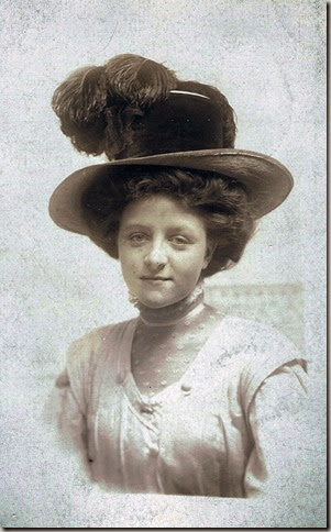 GOULD_Marie nee Lindsay_headshot_1912_enhanced-1_ GOULD_Marie nee Lindsay_headshot_1912_enhanced-1_
