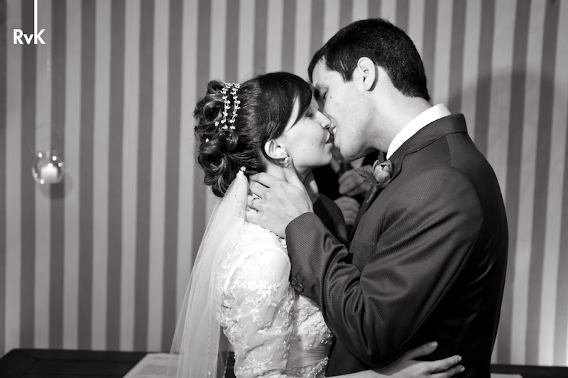 Fotos de Fernanda e Rafael. Foto numero 29 de Rogerio von Kruger, fotografo no Rio de Janeiro (RJ), que faz fotos de casamento, fotos de musica, fotos de shows e fotos de eventos. Rogerio von Kruger faz fotos digitais de casamento no Rio de Janeiro, RJ. fotos de casamento foto digital rio janeiro rj festa noiva noivas festas album casamentos digitais retrato fotografia bodas