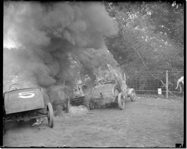 Batidas de carro em Boston nos anos 30 (3) Batidas de carro em Boston nos anos 30 (3)