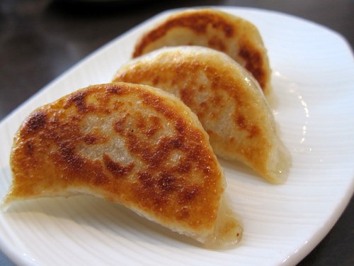 [War-Tip--Shanghai-Dumplings3.jpg]
